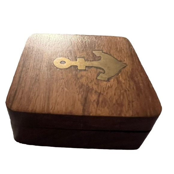 Compass in wooden folding box 2.5”x2.5”Nautical Anchor On Cover Made In India - Picture 9 of 9